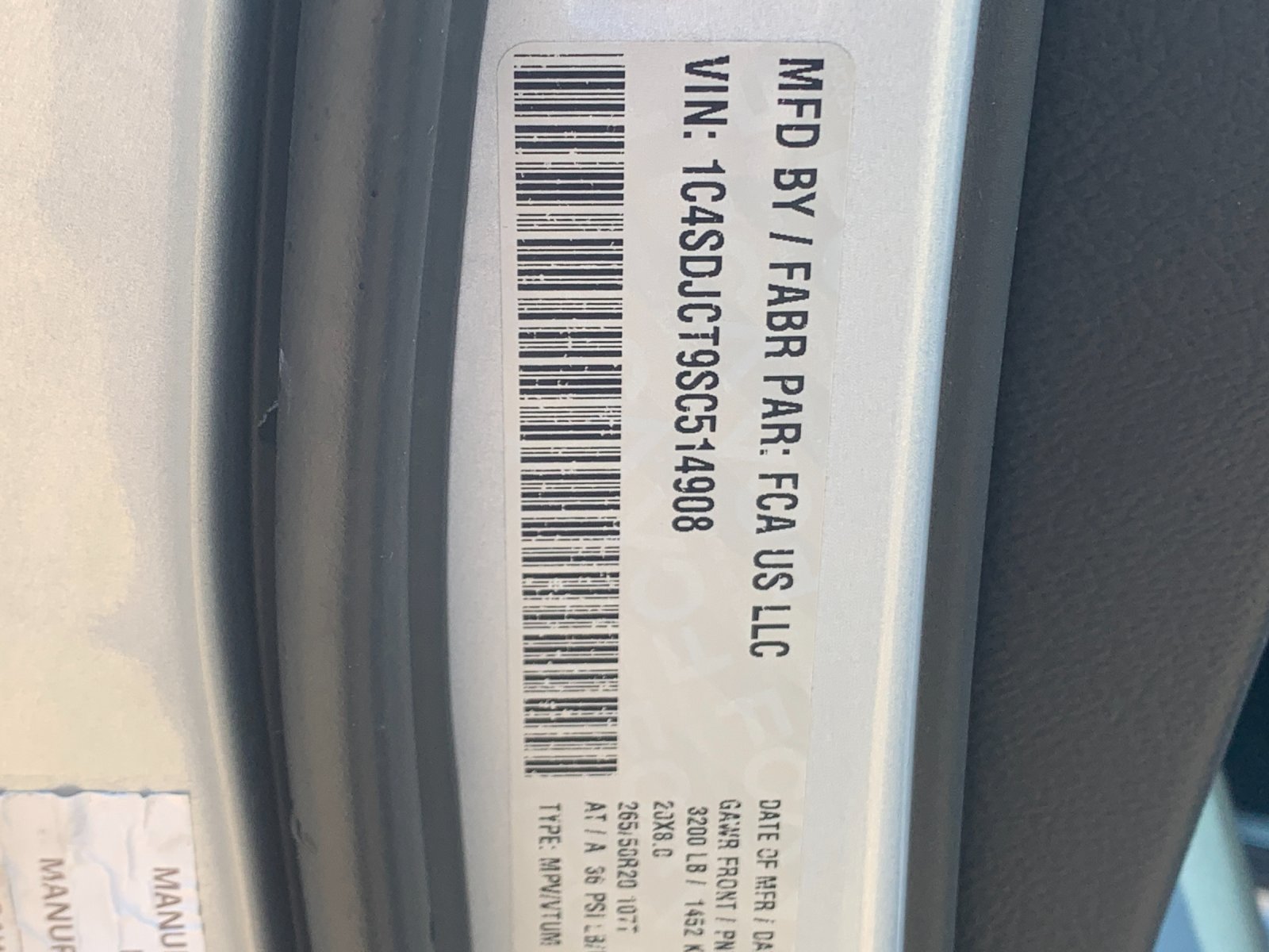 Used 2025 Dodge Durango R/T AWD/4WD image 36