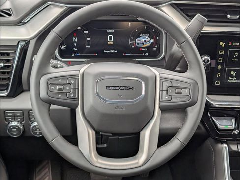 New 2026 GMC Sierra 2500 Denali w/ Denali Reserve Package image 11