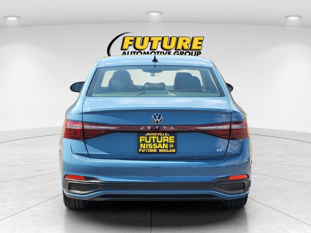 Used 2025 Volkswagen Jetta SE FWD image 8