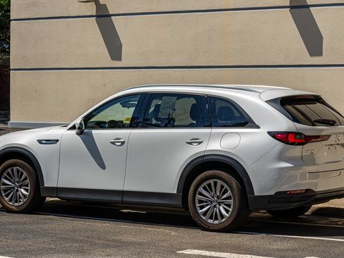 Used 2024 MAZDA CX-90 Plug-In Hybrid w/ Preferred AWD/4WD image 6