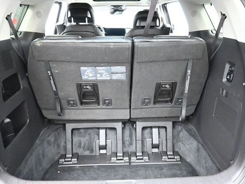 Used 2024 Kia Carnival SX Prestige image 28
