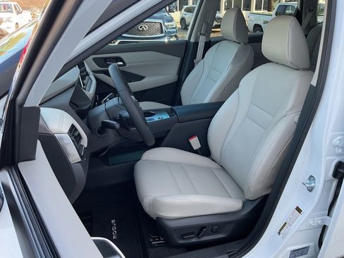 New 2026 Nissan Rogue SV image 13