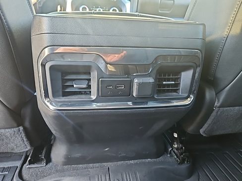 Used 2022 GMC Sierra 1500 SLT w/ SLT Convenience Package image 22