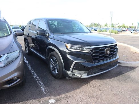 Used 2023 Honda Pilot EX-L image 3