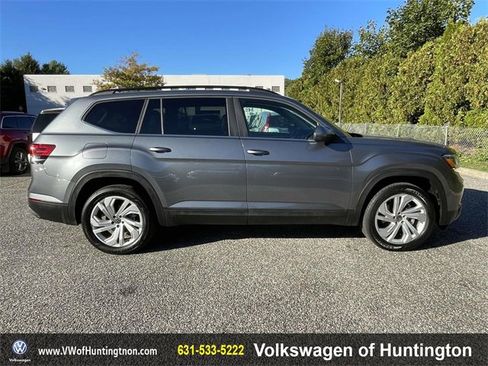 Certified 2023 Volkswagen Atlas SE w/ Panoramic Sunroof Package image 9
