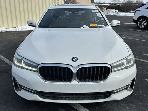 Used 2022 BMW 530i xDrive 530i xDrive w/ Premium Package image 2
