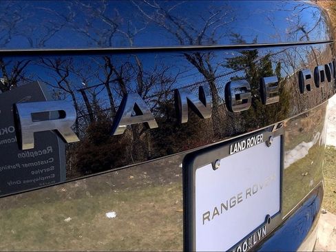 New 2026 Land Rover Range Rover SE image 15