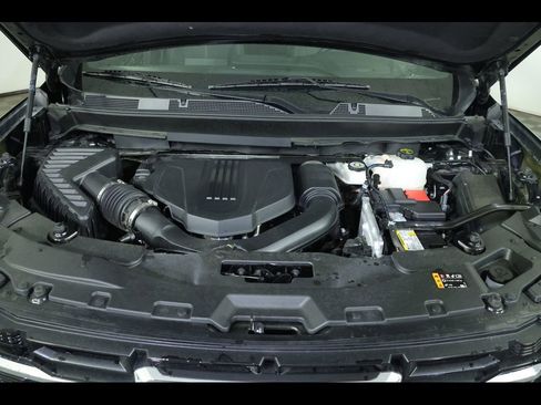 Used 2025 GMC Acadia Elevation image 21