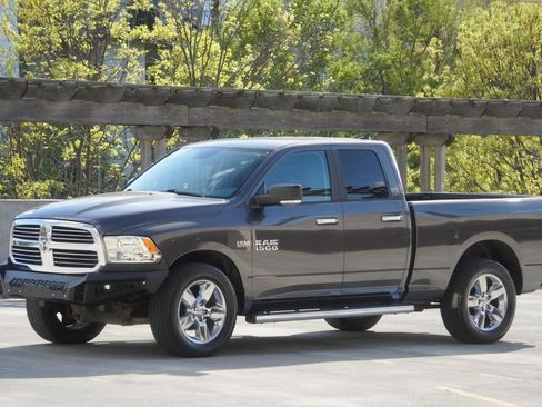 Used 2017 RAM 1500 Big Horn AWD/4WD image 9