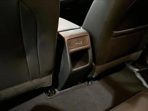 Used 2026 Chevrolet Trax RS FWD image 25