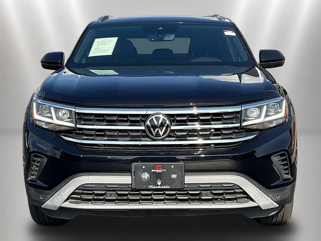 Used 2023 Volkswagen Atlas Cross Sport SEL AWD/4WD image 2