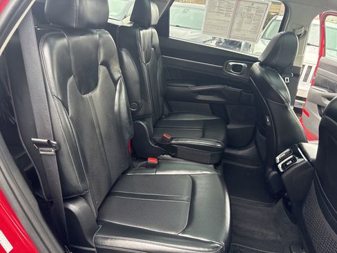 Used 2021 Kia Sorento SX image 19