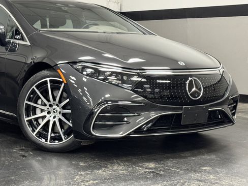 Certified 2023 Mercedes-Benz EQS 580 580 image 3