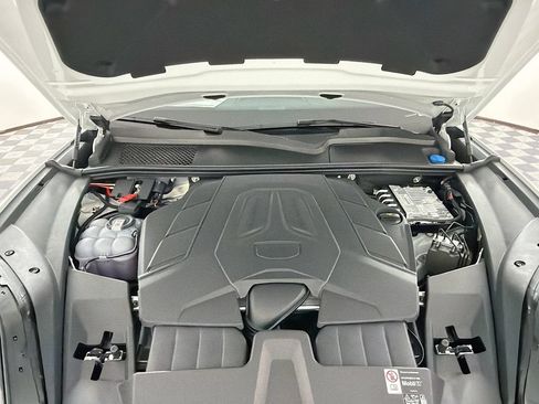 New 2026 Porsche Cayenne AWD/4WD image 32