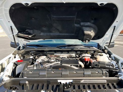 Used 2025 GMC Sierra 2500 Denali image 15