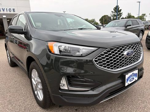 Used 2024 Ford Edge SEL w/ Convenience Package AWD/4WD image 4