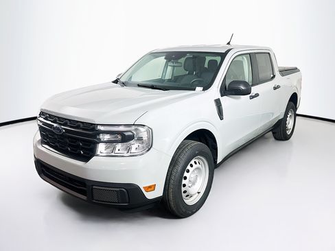 Used 2024 Ford Maverick XL FWD image 3