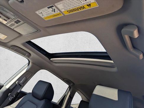 Used 2021 Honda CR-V EX-L image 17