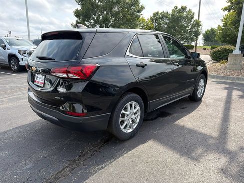 Used 2024 Chevrolet Equinox LT AWD/4WD image 5