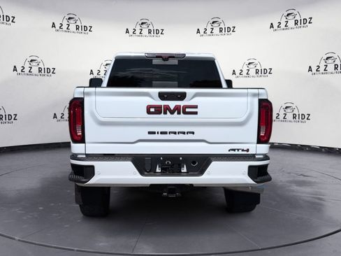 Used 2020 GMC Sierra 2500 AT4 w/ AT4 Premium Package AWD/4WD image 5