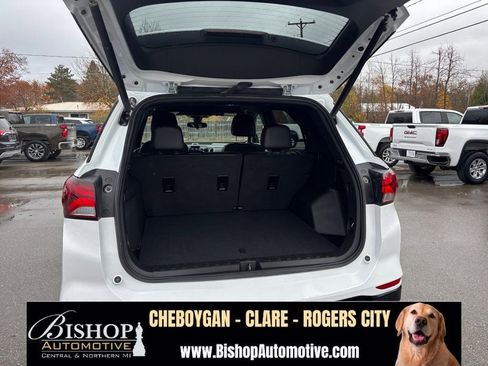 Used 2024 Chevrolet Equinox RS w/ RS Leather Package AWD/4WD image 24