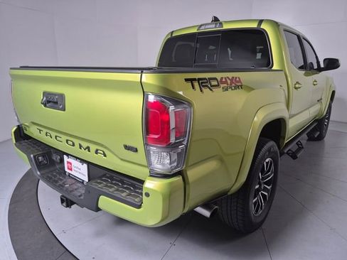 Certified 2023 Toyota Tacoma TRD Sport w/ TRD Premium Sport Package AWD/4WD image 4