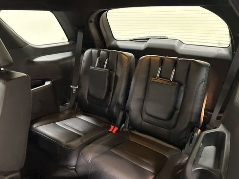 Certified 2017 Ford Explorer XLT w/ Equipment Group 202A image 26