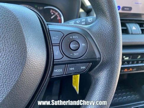 Used 2025 Toyota RAV4 LE image 20