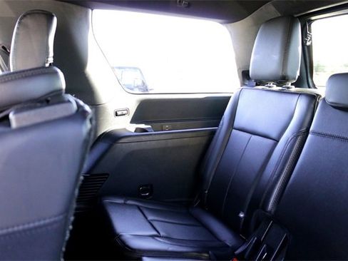 Used 2019 Ford Expedition XLT w/ Equipment Group 202A image 25