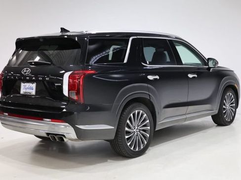Used 2023 Hyundai Palisade Calligraphy w/ Cargo Package AWD/4WD image 8