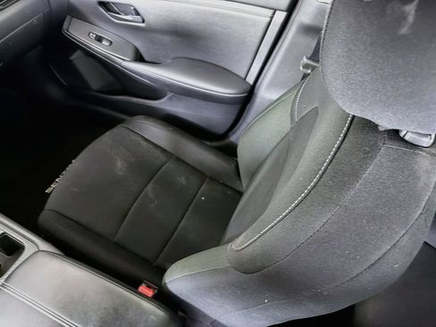 Used 2025 Nissan Sentra S FWD image 24