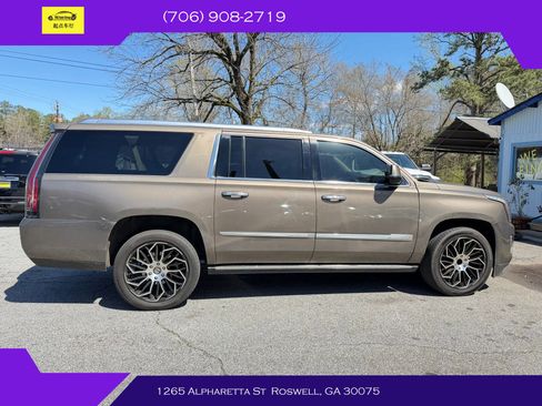 Used 2016 Cadillac Escalade ESV Premium RWD image 7