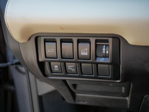 Used 2019 Subaru Ascent Touring w/ Popular Package #2 AWD/4WD image 26