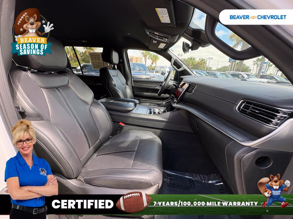 Used 2024 Jeep Wagoneer Series II w/ Flexible Seating Group RWD image 27
