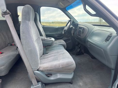 Used 1998 Ford F150 XLT image 19