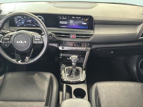 Used 2025 Kia Seltos EX w/ EX Sunroof Package FWD image 18