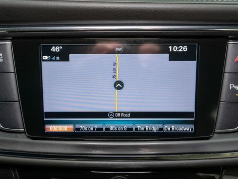 Used 2019 Buick Enclave Essence image 17