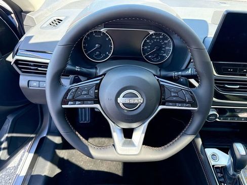 New 2025 Nissan Altima 2.5 SR w/ SR Premium Package image 8