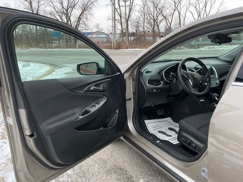 Used 2024 Chevrolet Malibu LT w/ LPO, Floor Liner Package image 17