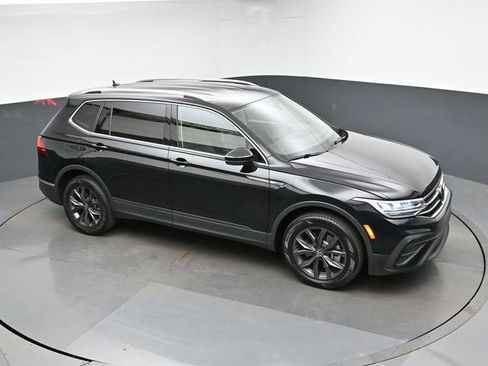 Used 2023 Volkswagen Tiguan SE FWD image 36