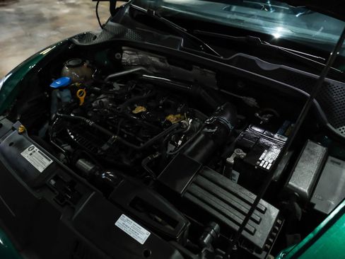 Used 2018 Volkswagen Beetle 2.0T S image 39