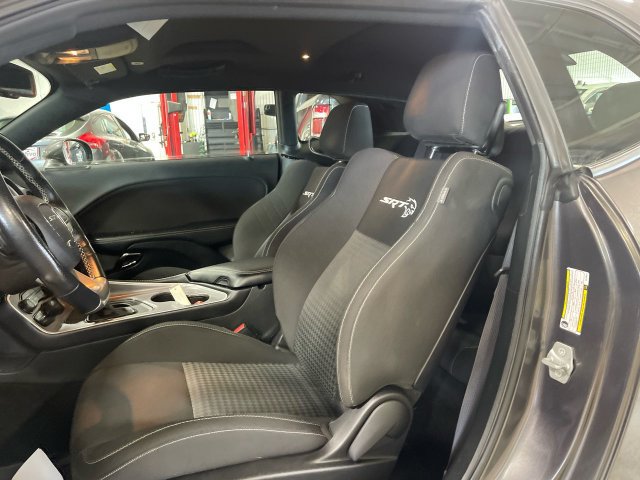 Used 2022 Dodge Challenger SRT Hellcat RWD image 12