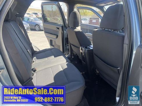 Used 2011 Ford Escape XLT w/ 202A Rapid Spec Order Code FWD image 16