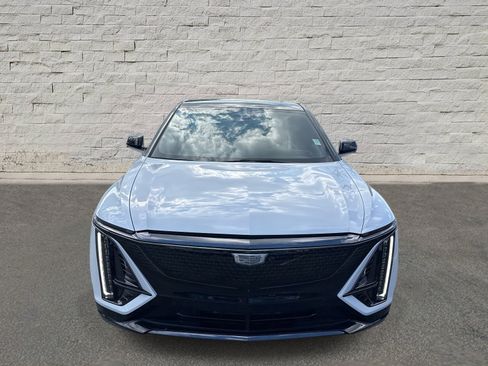 Used 2026 Cadillac Lyriq Sport image 2