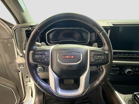 Certified 2022 GMC Sierra 1500 Elevation w/ Elevation Premium Package image 9