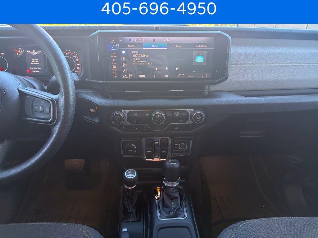 Used 2025 Jeep Gladiator Sport AWD/4WD image 26