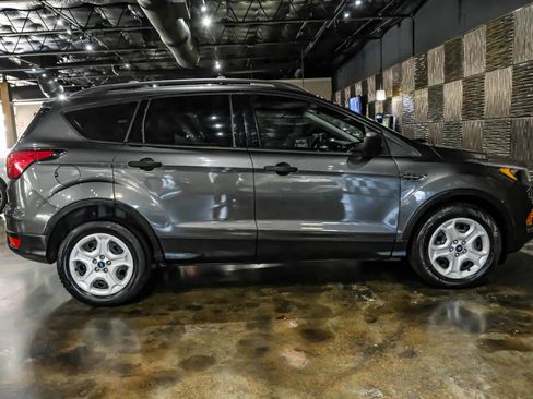 Used 2019 Ford Escape S FWD image 7