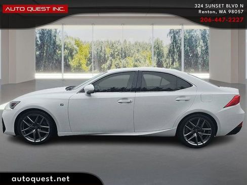 Used 2019 Lexus IS 300 F Sport w/ F Sport Package image 8