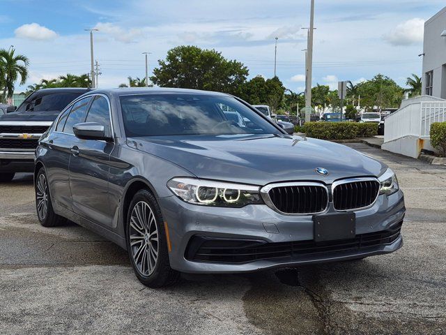 Used 2019 BMW 530e w/ Convenience Package RWD image 3