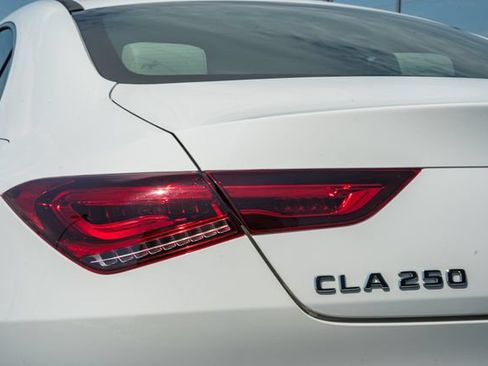 Used 2023 Mercedes-Benz CLA 250 4MATIC image 7